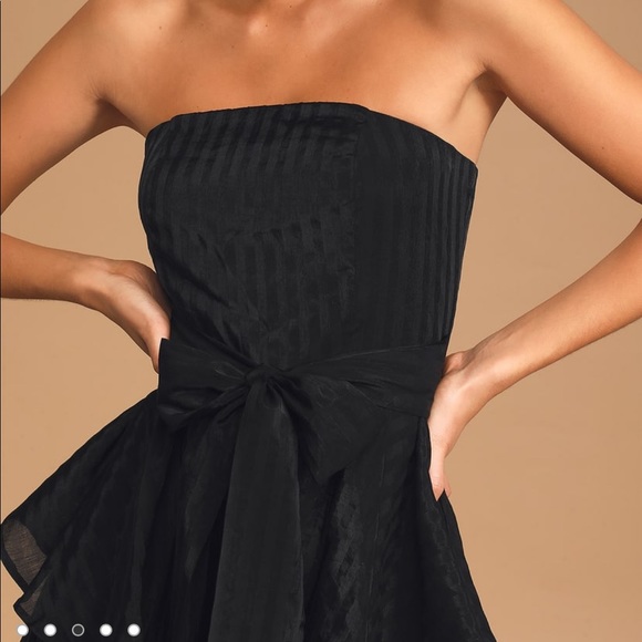 ⭐️NWT Tier & Now Striped Strapless- FIRM PRICE - Picture 2 of 5